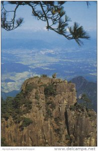 Grand View Monkey Gazing At Sea Of Mount Huangshan Anhui China