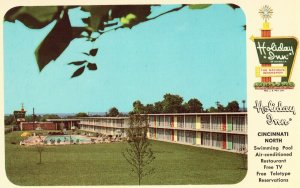 Holiday Inn North - Cincinnati, Ohio Vintage Postcard