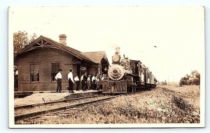 RPPC HOME, KS Kansas ~ 1908 Union Pacific RAILROAD DEPOT -TRAIN  Postcard