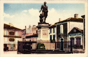 CPA NÉRAC Place Normandie et statue Henri IV (89835)