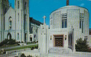 Indiana Fort Wayne MacDougal Chapel Cathedral Square 1960