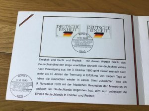 Brandenburg Gate Berlin Wall 1990 stamps card  Ref 55986 
