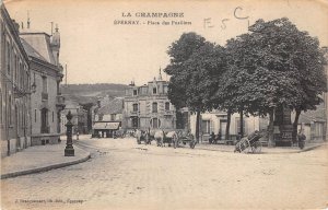 US77 France La Champagne Epernay place des fusiliers