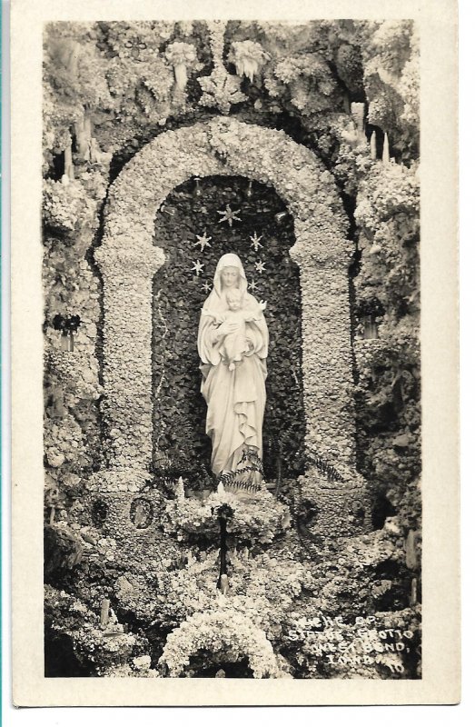 West Bend, IA - Statue, Grotto - RPPC