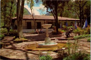 VINTAGE CONTINENTAL SIZE POSTCARD BOLIVAR'S COUNTRY HOUSE BOGOTA COLOMBIA 1984