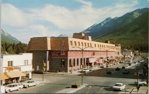 New Mount Royal Hotel Banff Alberta AB Street Scene Unused Postcard H38