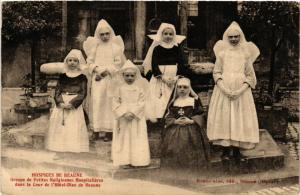 CPA Hospices de BEAUNE - Groups de Petites Religieuses Hospitalleres (586316)