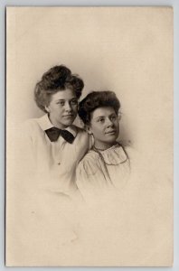 RPPC Two Lovely Victorian Women Portrait Photo Postcard H26