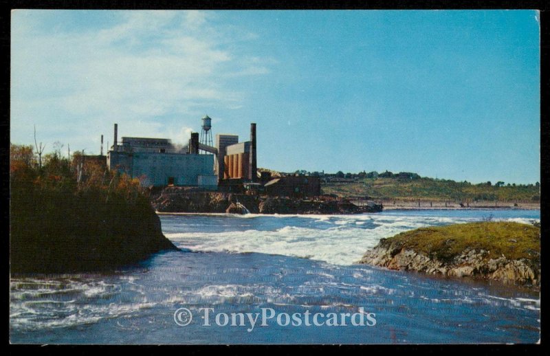 High Tide - Reversing Falls - New Brunswick