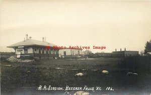 Depot, Vermont, Beecher Falls, RPPC, Maine Central Railroad, Photo No 106