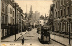 CPA AMIENS - La Rue St-LEU (514665)