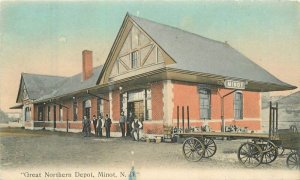 North Dakota Minot Great Northern railroad Postcard 22-8093