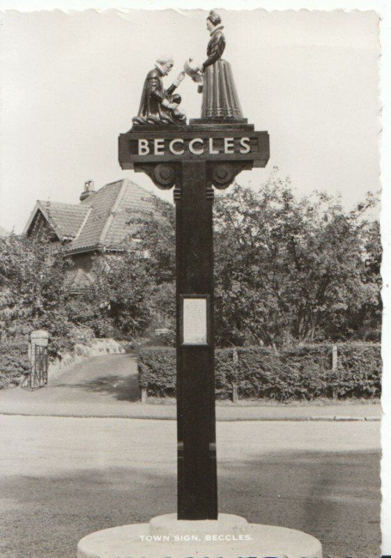 Suffolk Postcard - Town Sign - Beccles - Ref 20614A