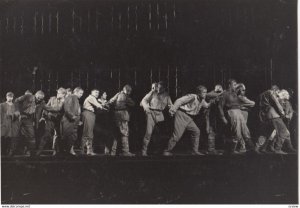 RP: SALZBURG, Austria, 1958; Men on Stage
