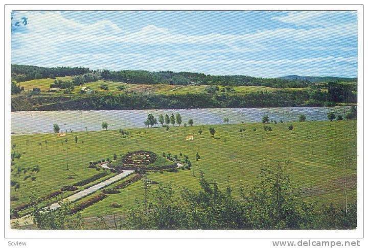 Floral Clock , BEECHWOOD , New Brunswick , Canada , 50-70s