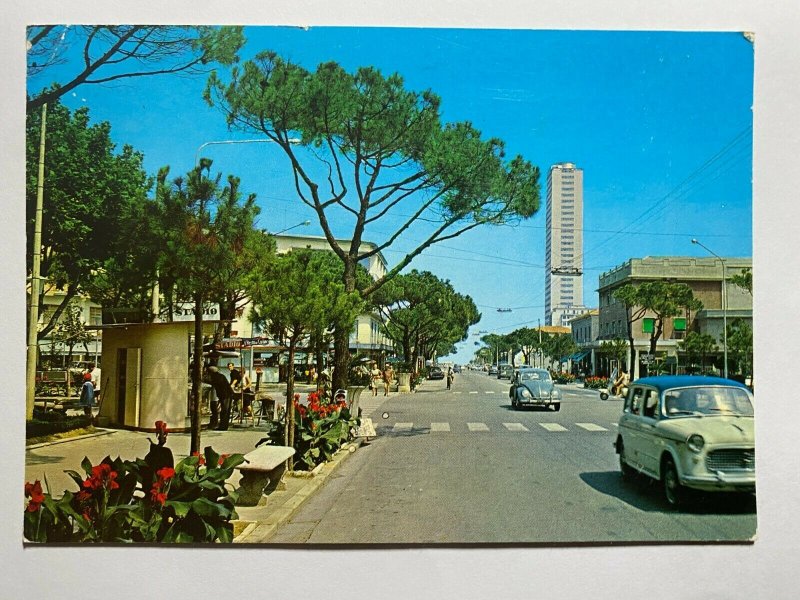 POSTED ITALY POSTCARD - CESENATICO ROME AVENUE    (KK3204)  