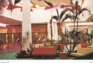 LEXINGTON , Kentucky , 50-60s ; Fayette Mall (Interior)