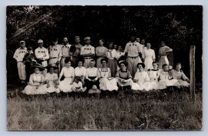 DS3/ Interesting RPPC Postcard c1910 Modern Woodmen Baseball Team 85