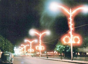 VINTAGE CONTINENTAL SIZE POSTCARD STREET SCENE OF KHARTOUM SUDAN BY NIGHT 1970s