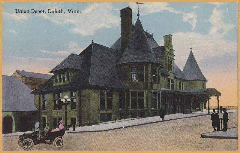 Duluth, Minn., Union Depot, Old Auto & people milling about, RPO Cancel-1914