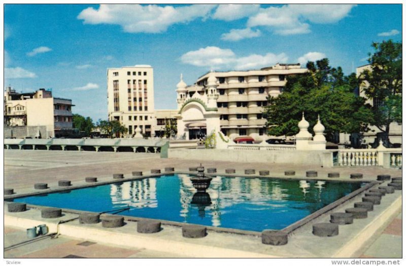 Fountain in front of Hotel, Nairobi, Kenya, 40-60s