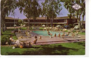 Town House Motor Hotel, Fresno, California, 1955 !