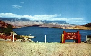 Vintage Lake Isabella, California Postcard P130