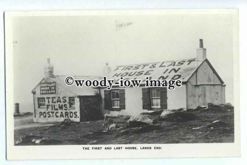 tq1732 - Cornwall - The First & Last House, at Lands End - postcard