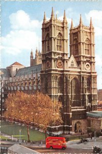 uk43503 westminster abbey london uk bus double decker