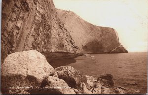 England Seratchell's Bay The Needles I.O.W Vintage Postcard C122