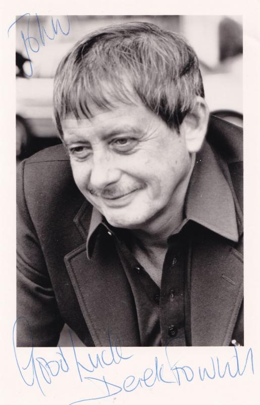 Derek Fowlds Heartbeat Yes Prime Minister Hand Signed Photo