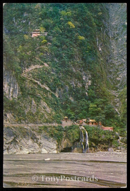 Ever-Spring Temple - Taroko