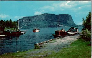 Mount Kineo Maine Boats Lake Sightseers Postcard Z16