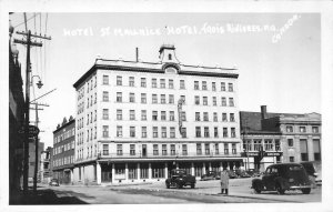 RPPC, Quebec Canada   HOTEL ST MORITZ & Street Scene~Cars  ca1940's Postcard