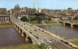 Walnut St Bridge - Des Moines, Iowa IA  