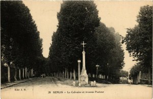 CPA Senlis Le Calvaire et Avenue Pasteur FRANCE (1014035)