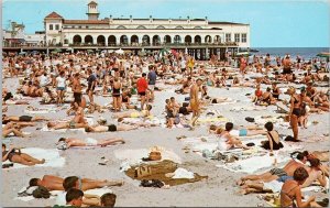 Ocean City NJ New Jersey Beach Scene Unused Vintage Postcard H40