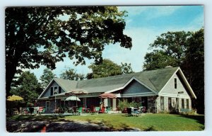 ALEXANDRIA BAY, NY New York ~  EDGEWOOD CLUBHOUSE  c1950s Roadside Postcard
