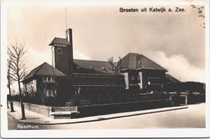 Netherlands Groeten Uit Katwijk Aan Zee Raadhuis Vintage RPPC 09.02