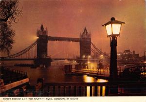B99812 tower bridge and  the river thames london by night   uk