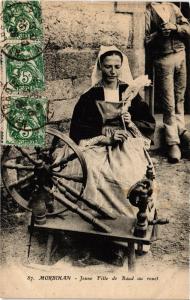 CPA Morbihan - Jeune Fille de Baud au rouet - Folklore - Types (483309)