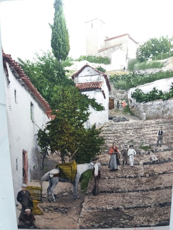Una Cuesta de la Alhacaba Granada Vintage Postcard Espana