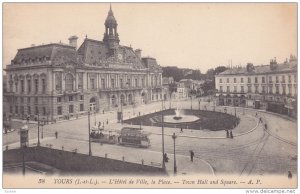 L'Hotel De Ville, La Place, Town Hall and Square, Tours (Indre et Loire), Fra...