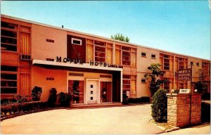 Cleveland, OH Ohio  BERYL'S MOTOR HOTEL Roadside Motel  ca1950's Chrome Postcard