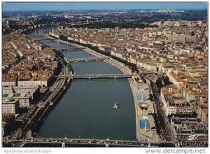 France Lyon Perspective sur les Ponts du Rhone