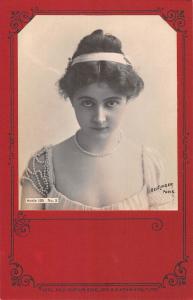 US2312 Reutlinger Paris Woman Portrait Serie 105 No. 5 cleo de merode