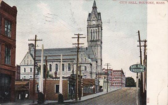 Massachusetts Holyoke Street Sceene Showing City Hall 1910