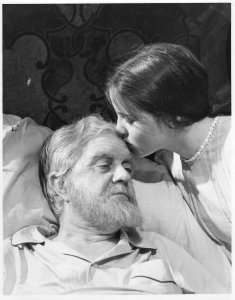 Lesley Dunlop of The Elephant Man Rose Garden Play 1970s Press Photo