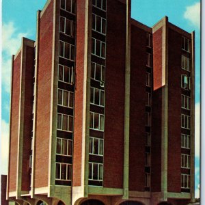 c1960s Cedar Rapids, IA Murray Hall Coe College School Dorm Greetings PC A231