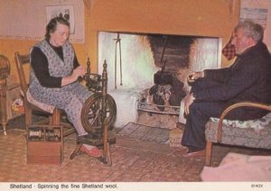 Shetland Spinning The Fine Shetland Wool 1980s Postcard